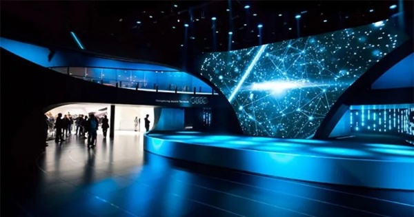 展廳燈光設計打造沉浸式展示空間的藝術(shù)